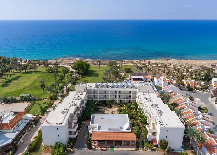 Helios Bay Hotel And Suites Klorakas foto
