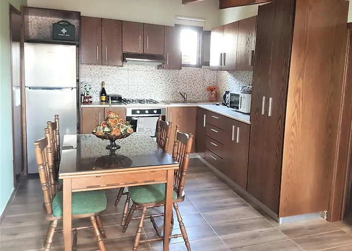 Lovely House Not Far From The Beach, Near Protaras Dherinia photo