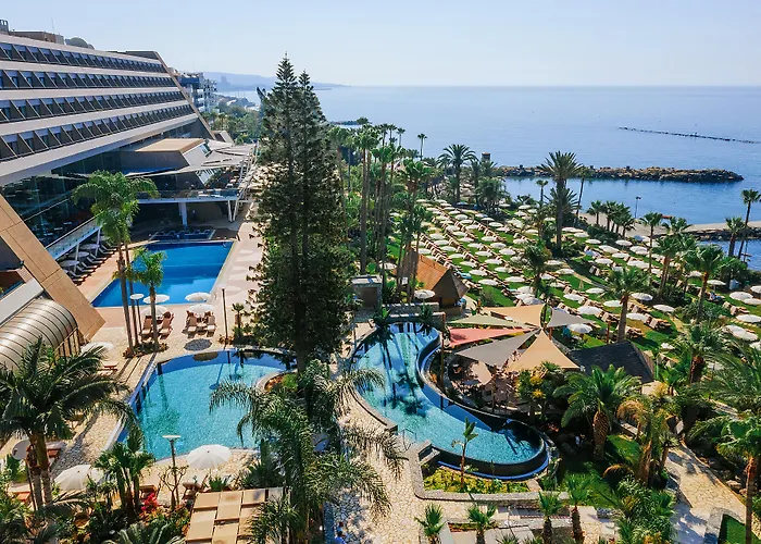 Amathus Beach Hotel Limassol photo