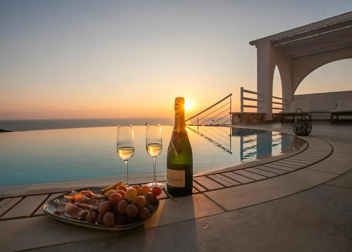 Villa Kyklamino - Unique Villa With Stunning Seaview Klorakas photo