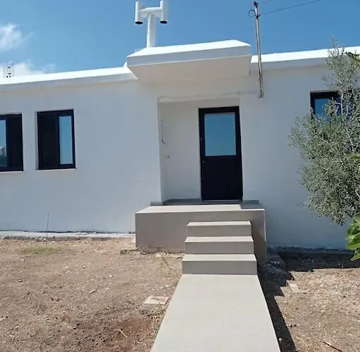 Pomos Rockaway Beach House photo