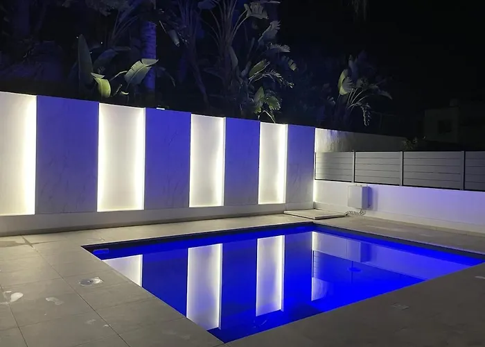 Cozy Breeze - Secluded Villa With Amazing Pool Alethriko photo
