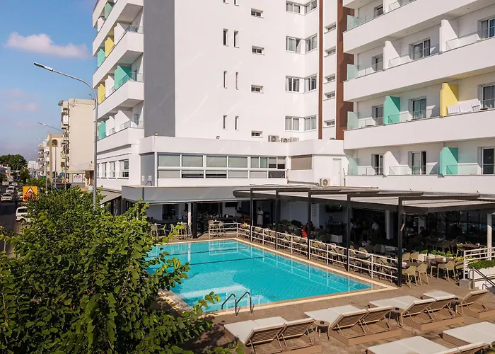 Pefkos City Hotel Limassol zdjęcie