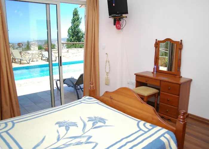 Photo de Villa Elena, Fyti