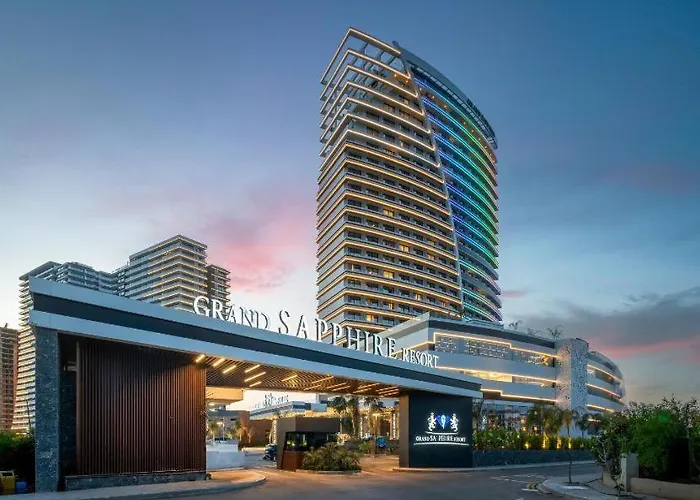 Grand Sapphire Casino, High Floor, Sea View Lägenhet Lythrodhondas foto