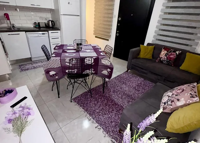 Lapta Purple 2 Bedroom Peristerona  fotorgafie