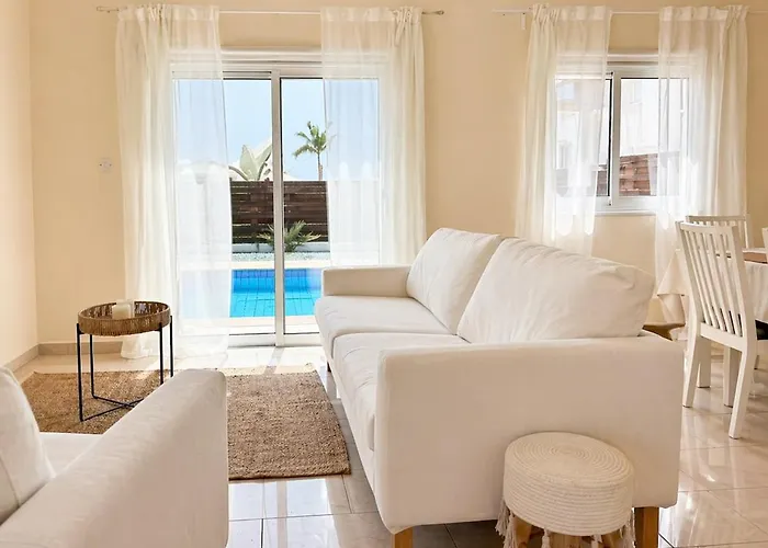 Sea Breeze Villa Private Pool And Sea View Emba fotoğrafı