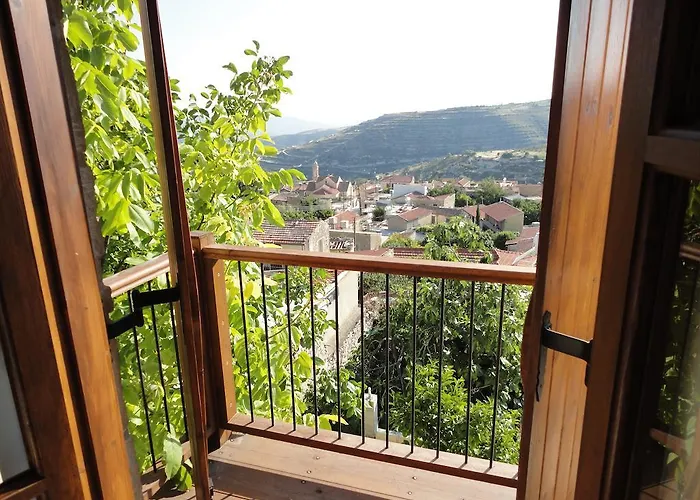 Photo de Maison d'hôtes Magdalous House à Arsos