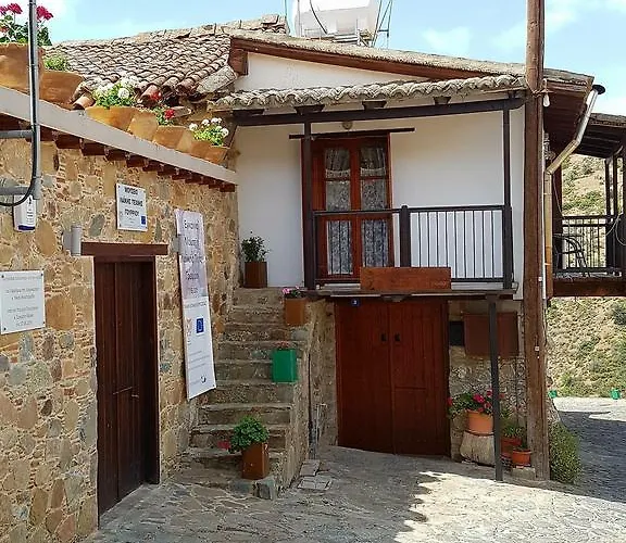 Guest House Aresti Gourri photo