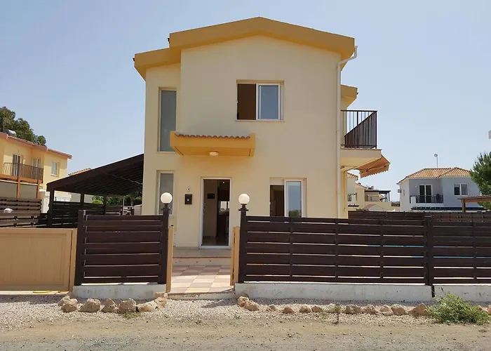 Seabreeze Villas With Private Pool Liopetri photo