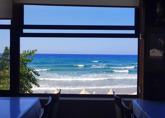 Kaplica Hotel On A Sandy Beach Trikomo photo