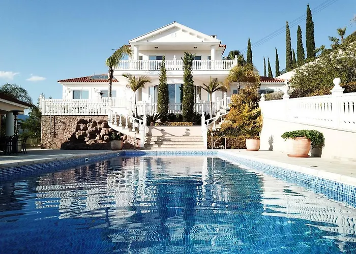 Luxury Villa Cy Akrúnda képek